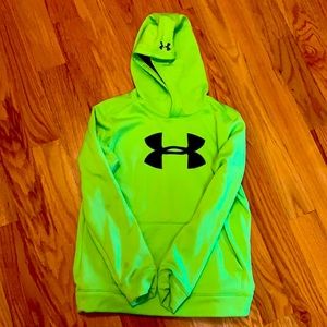 Boys Under Armour sweatshirt
